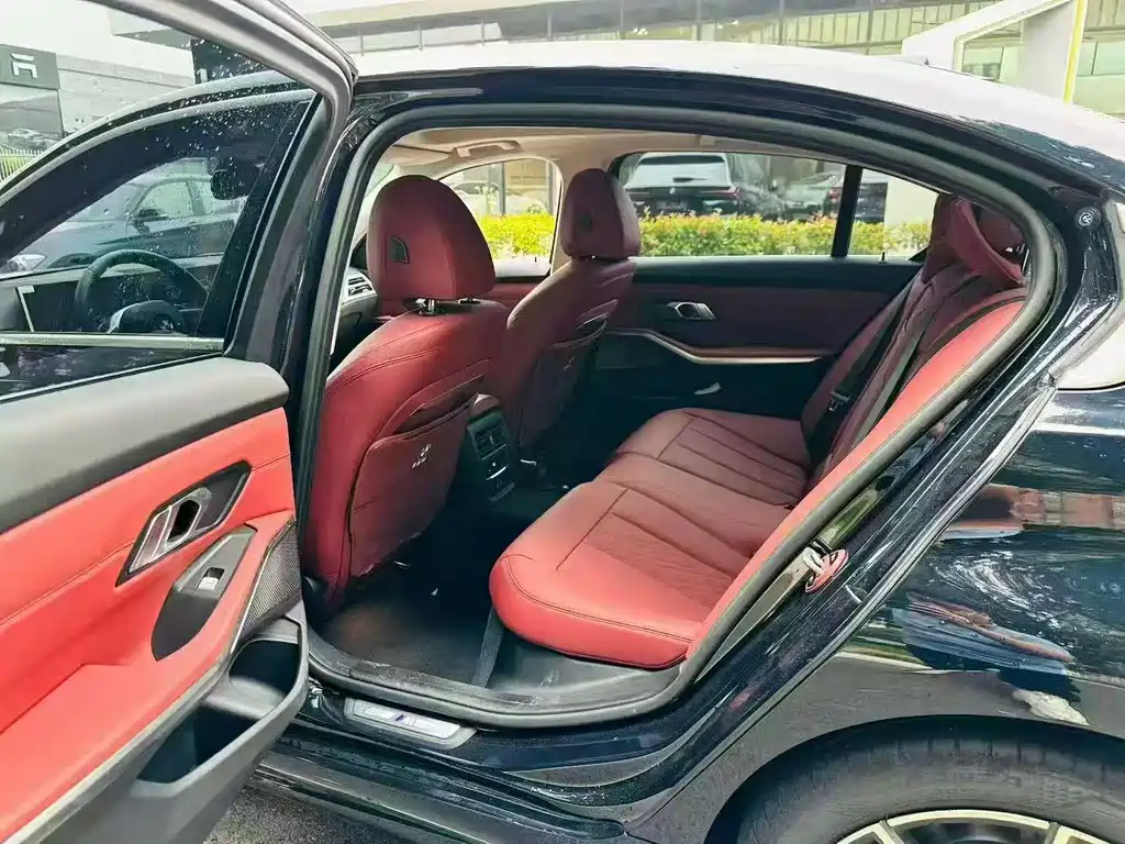 BMW 3 Series 325 Li M Sport Package