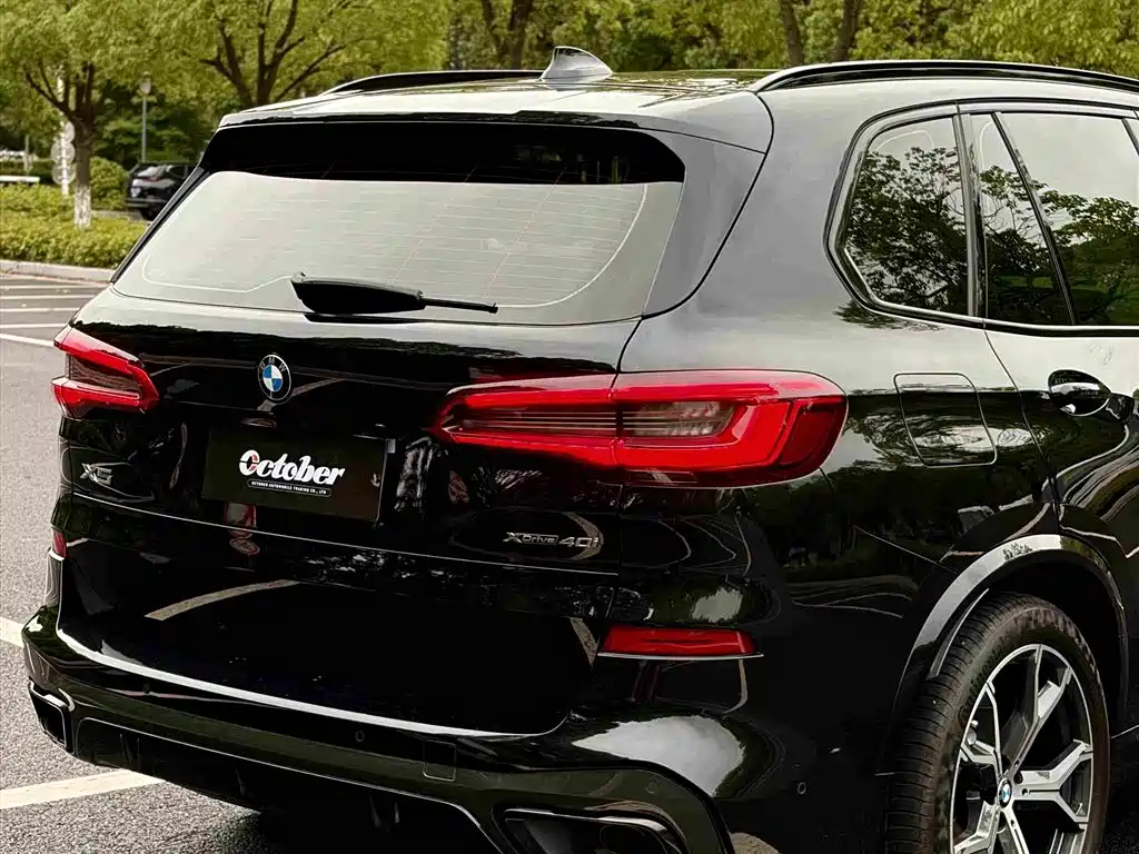 BMW X5 (Import) xDrive40 i Premium M Sport Package