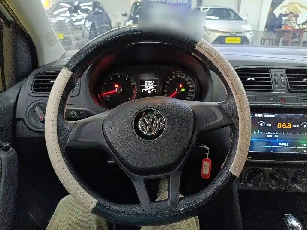 Polo 1.4 L Auto Style