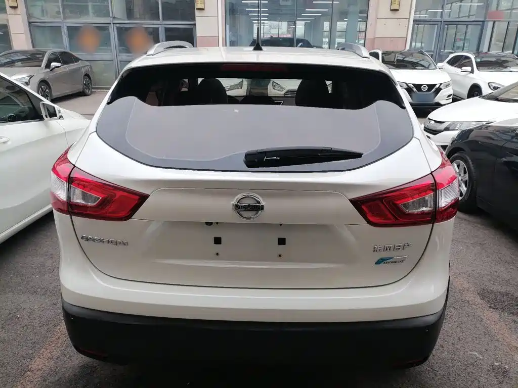 Qashqai 2.0 L CVT Luxury