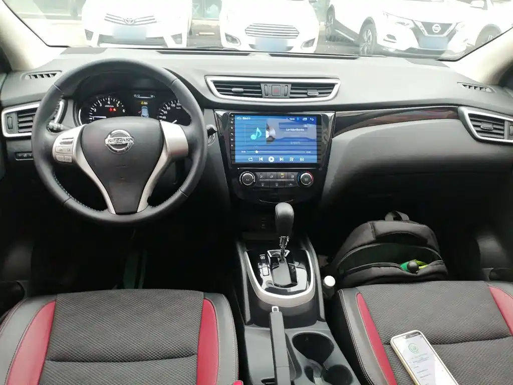 Qashqai 2.0 L CVT Luxury