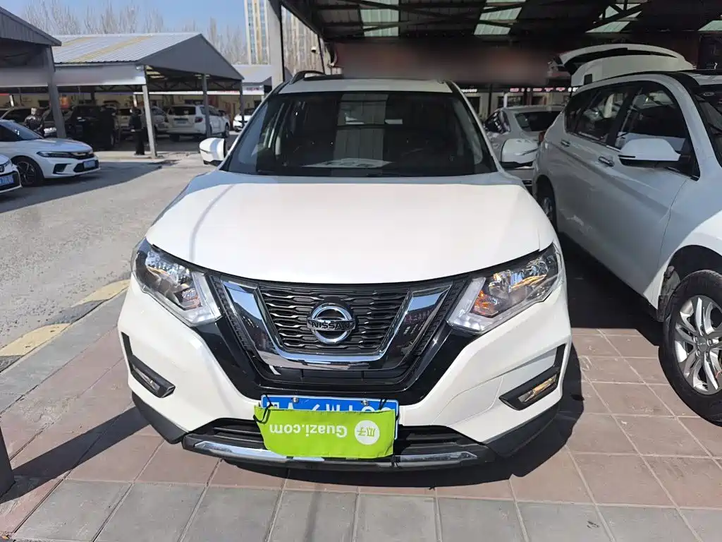 X-Trail 2.0 L CVT Connected Comfort 2 WD