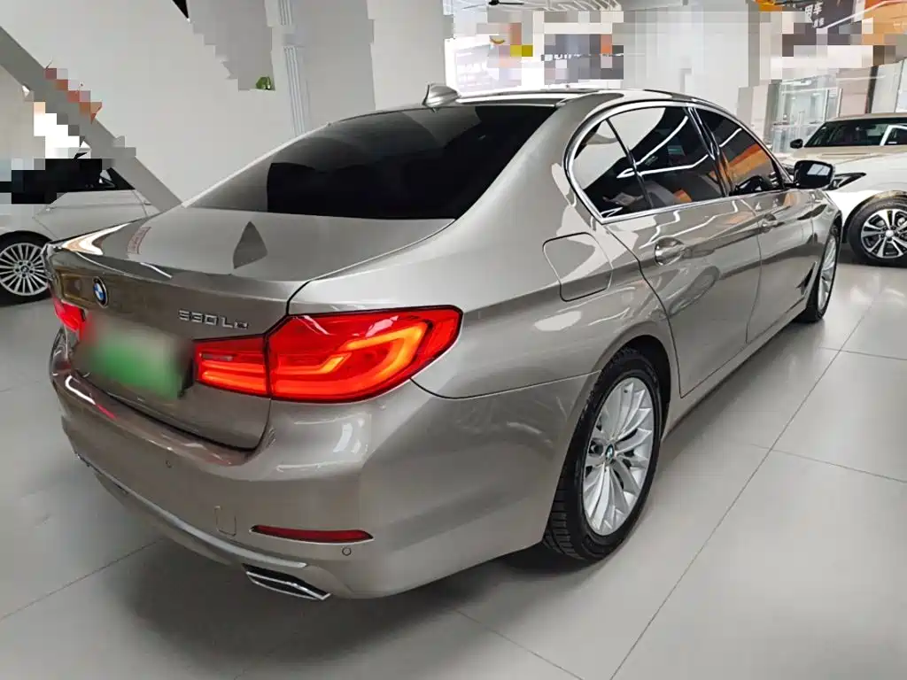 BMW 5 Series NEV Range Upgraded 530 Le Luxury Package