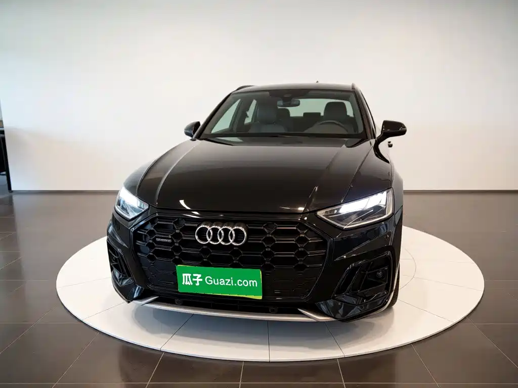 Audi Q5 L 40 T Luxury Dynamic