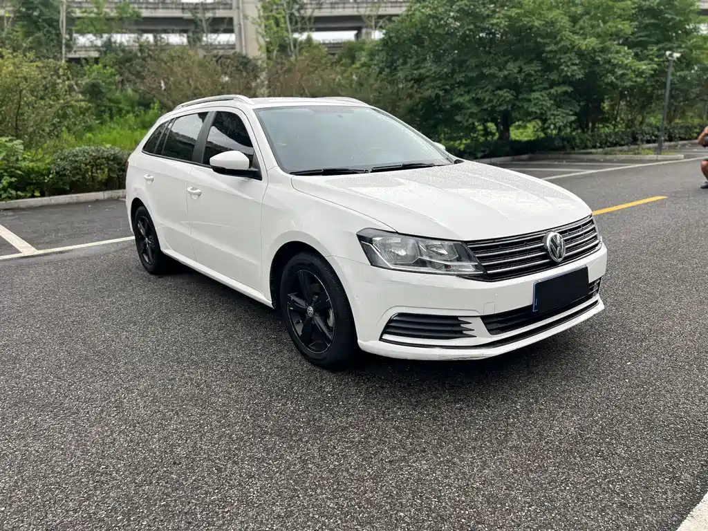 Gran Lavida 1.6 L Auto Style