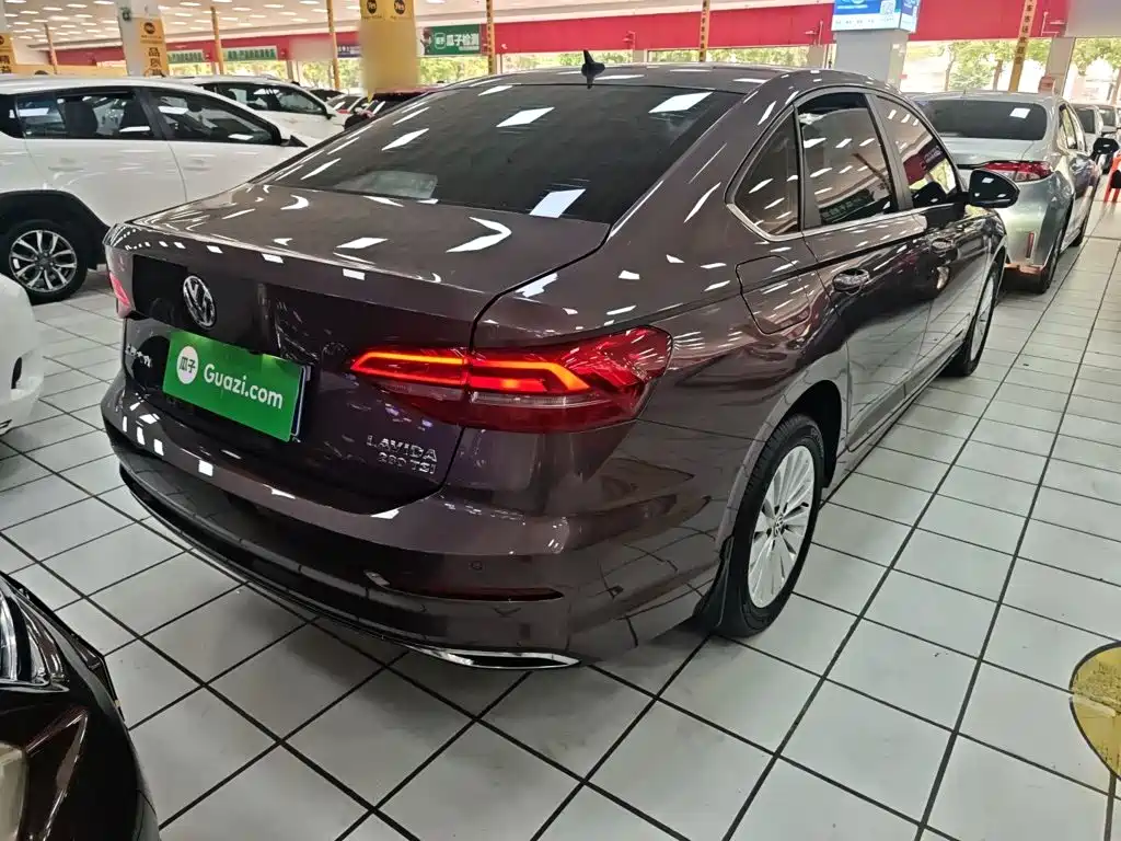 Lavida 280 TSI DSG Comfort CN-V