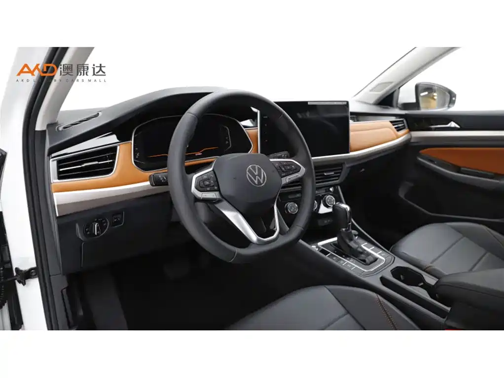 Bora 200 TSI DSG Joy Travel PRO
