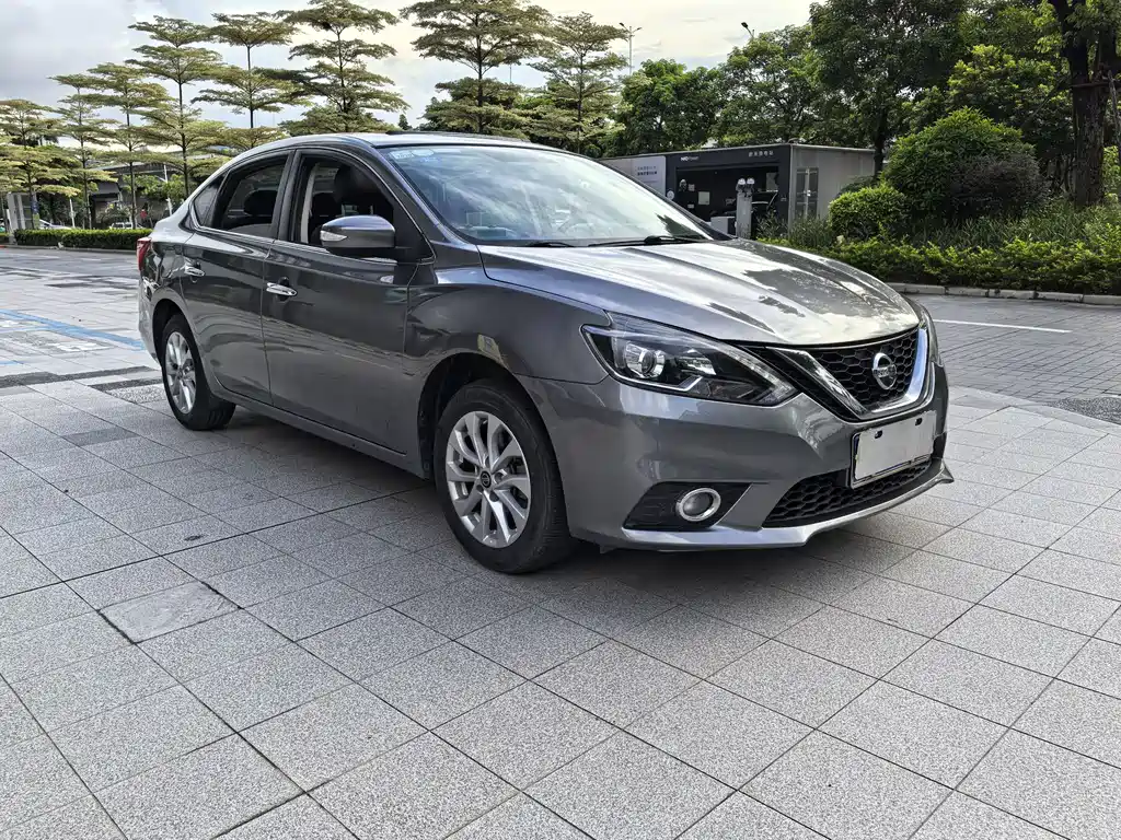 Sylphy 1.6 XV CVT Connected Premium CN-VI