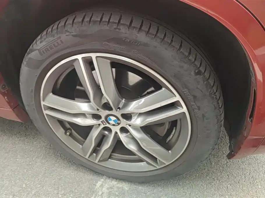 BMW X2 sDrive25 i Leading M Sport Package