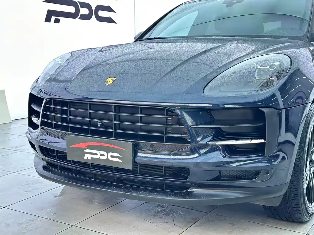 Macan Macan 2.0 T