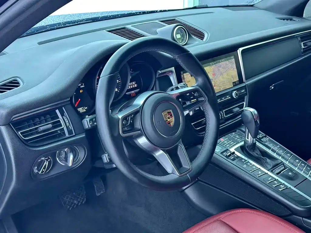 Macan Macan 2.0 T