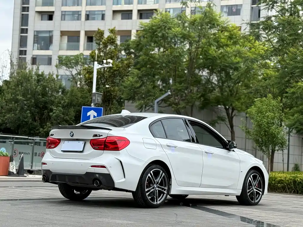 BMW 1 Series Facelift 125 i M Sport Night