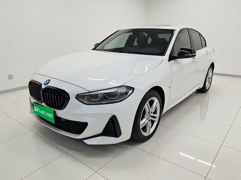 BMW 1 Series Facelift 120 i M Sport Night