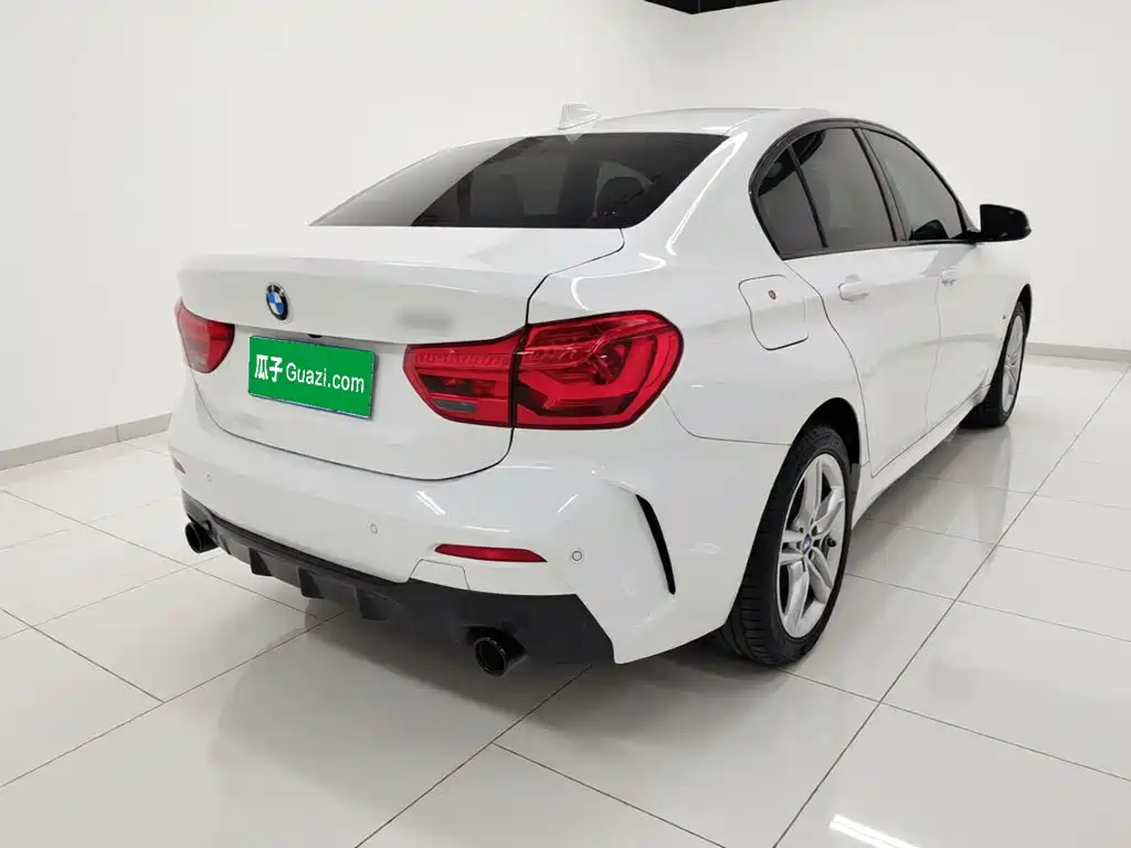 BMW 1 Series Facelift 120 i M Sport Night