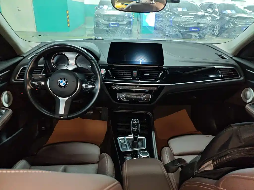 BMW 1 Series Facelift 120 i M Sport Night