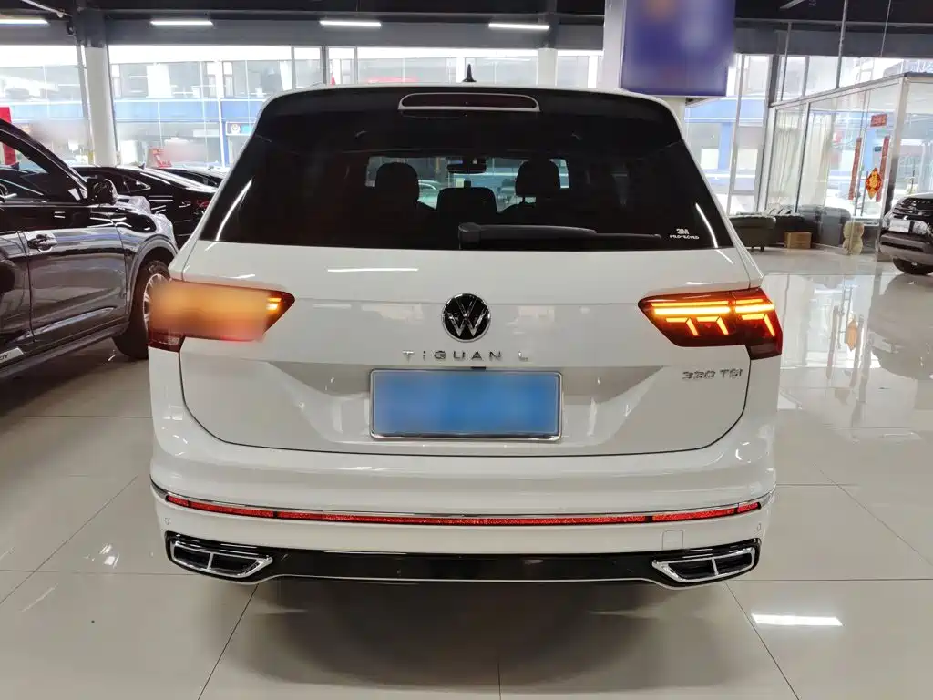 Tiguan L 330 TSI Auto 2 WD R-Line Premium