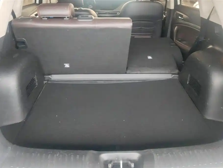 Changan CS35 PLUS 长安CS35 PLUS 2019款 1.6 L 手动智联版