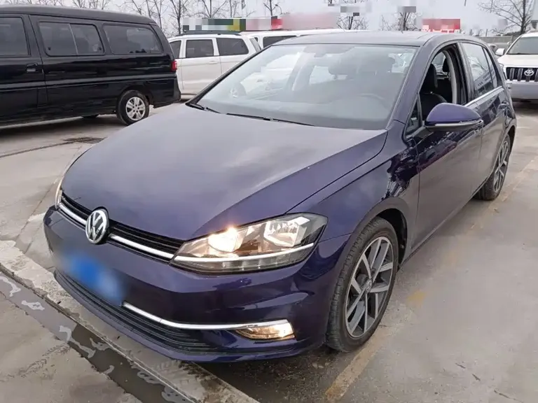 Volkswagen Golf Beloved 280 TSI DSG Luxury