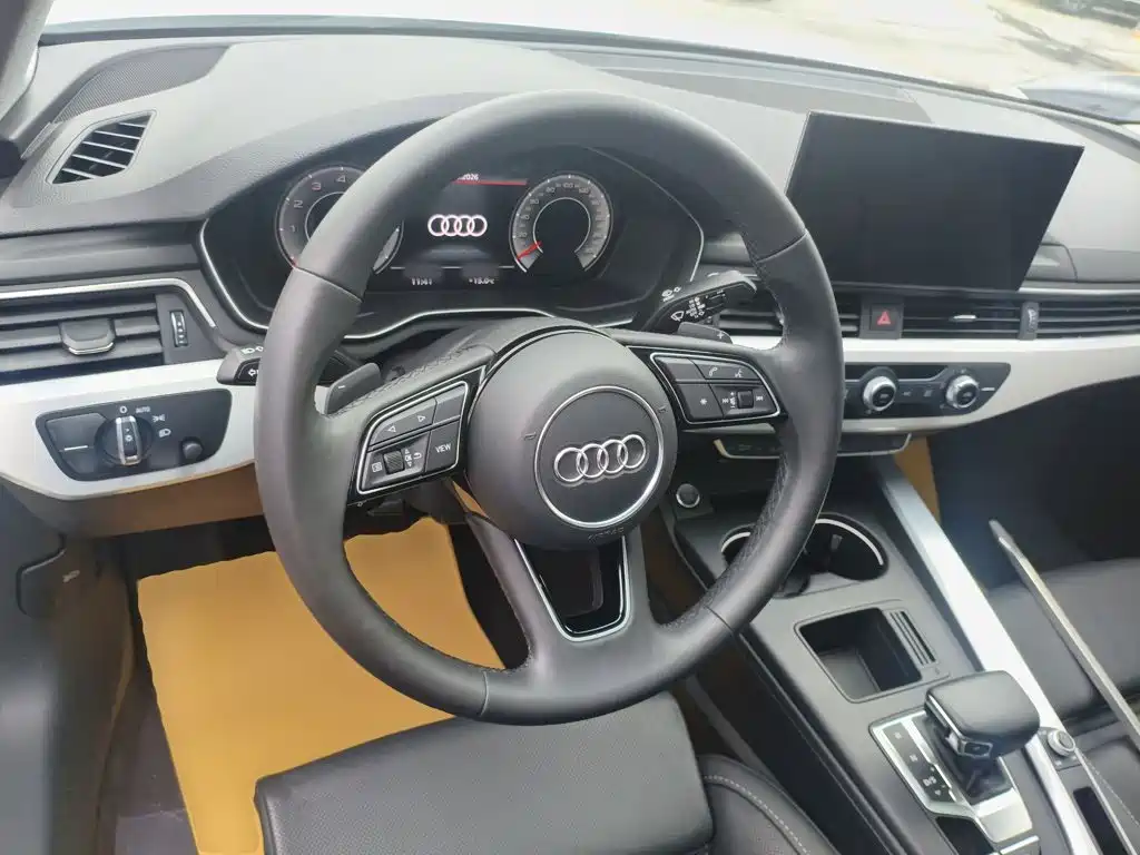 Audi A4 L 40 TFSI Fashion Dynamic