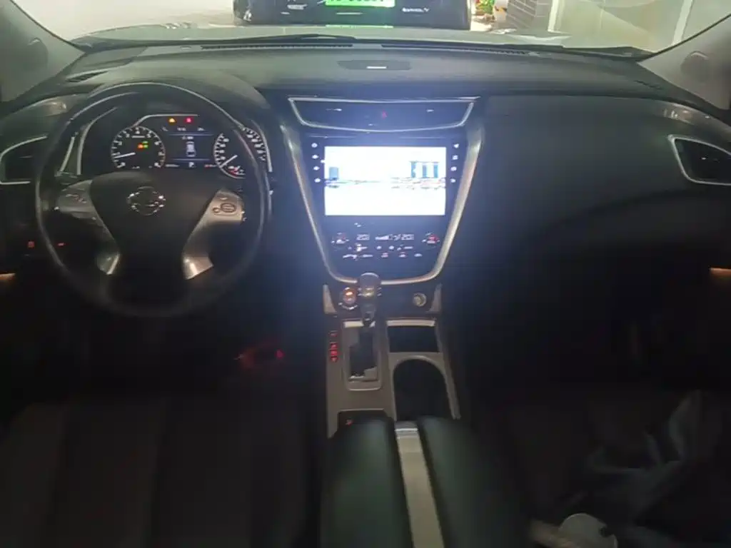 Murano 2.5 L XL 2 WD Connected Luxury