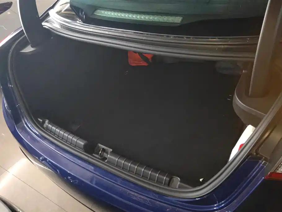 Ghibli 3.0 T Standard