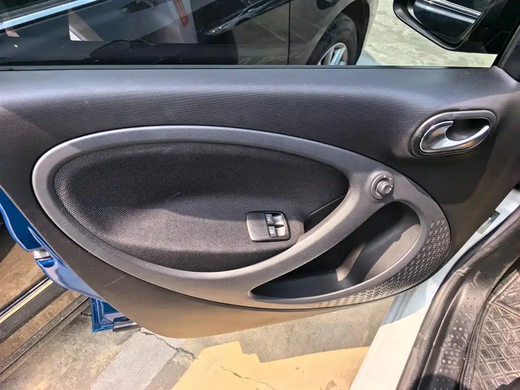 smart forfour 1.0 L 52 kW Passion