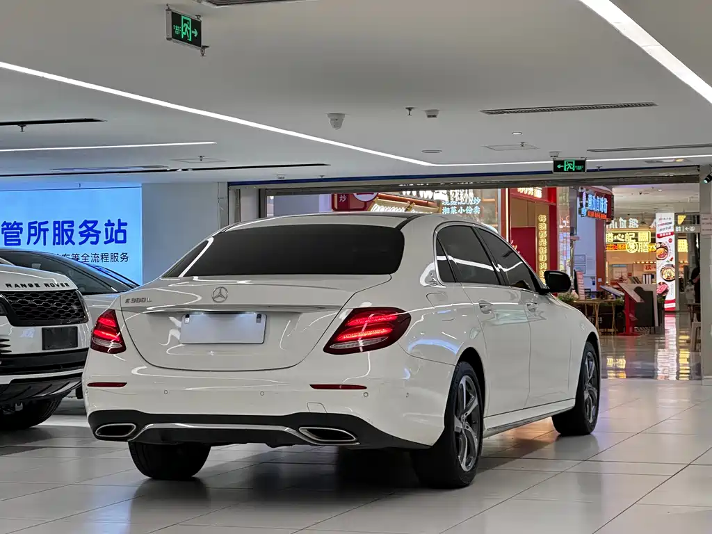 Mercedes-Benz E-Class Facelift E 300 L Sport Fashion