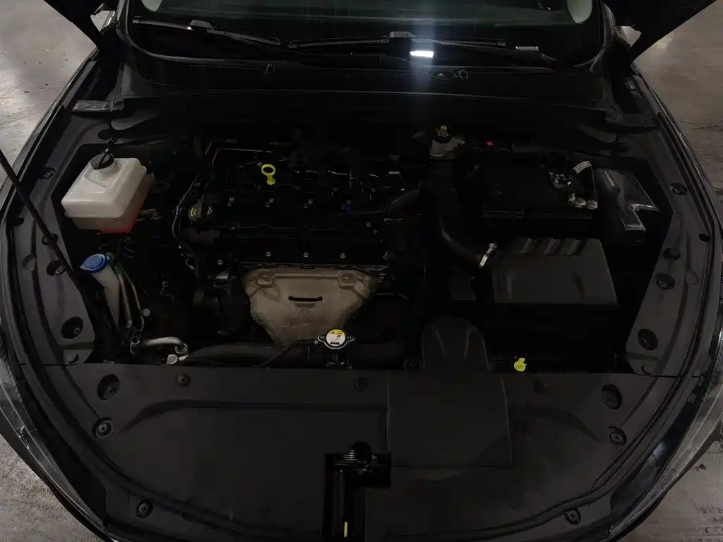 Eado PLUS 1.6 L GDI CVT Elite