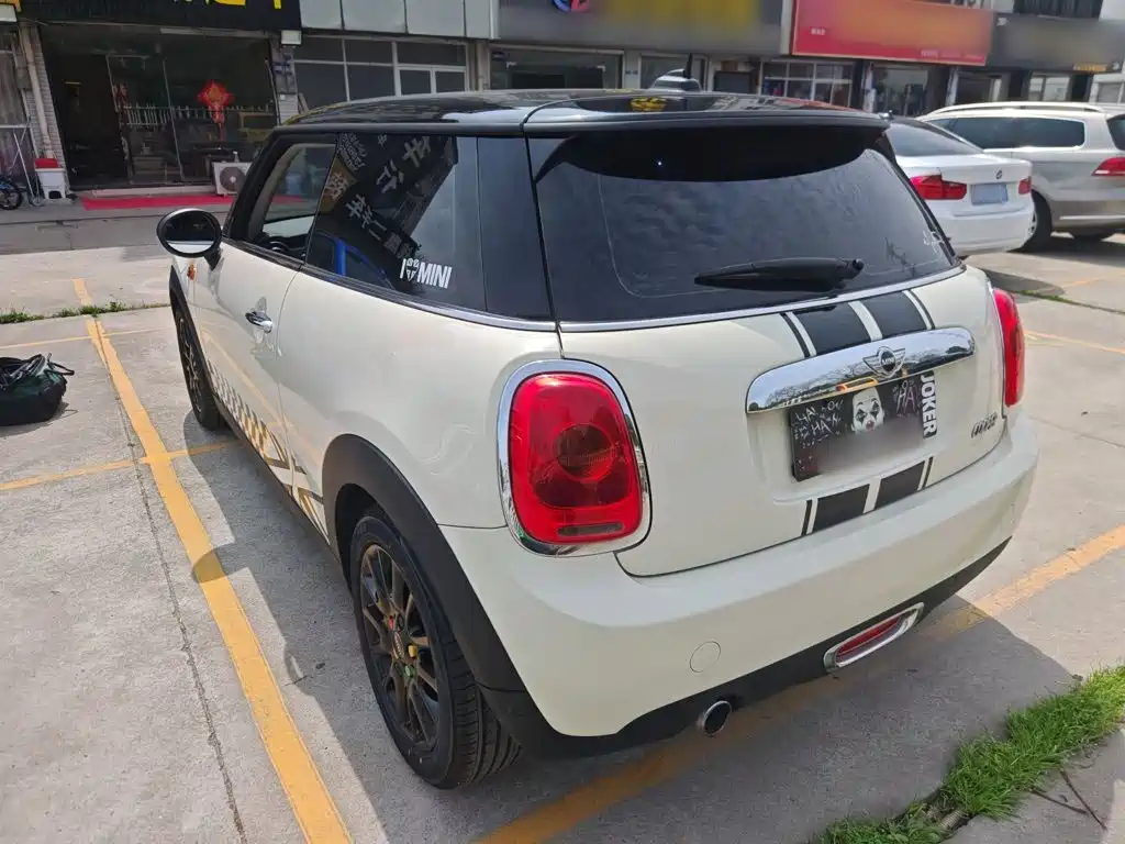 MINI 1.5 T COOPER