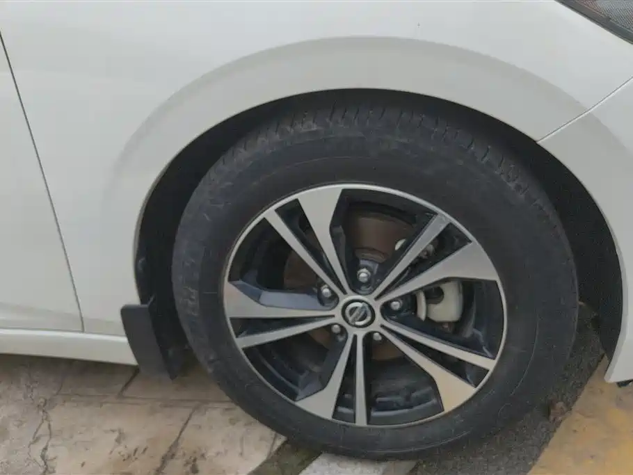 Sylphy 1.6 L XL CVT Joy