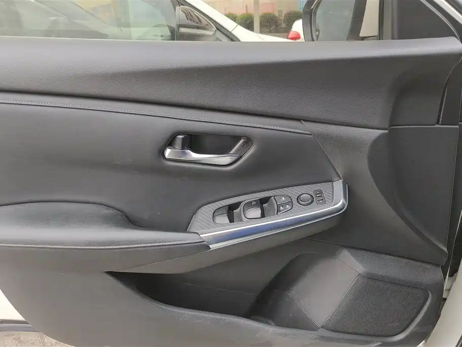Sylphy 1.6 L XL CVT Joy