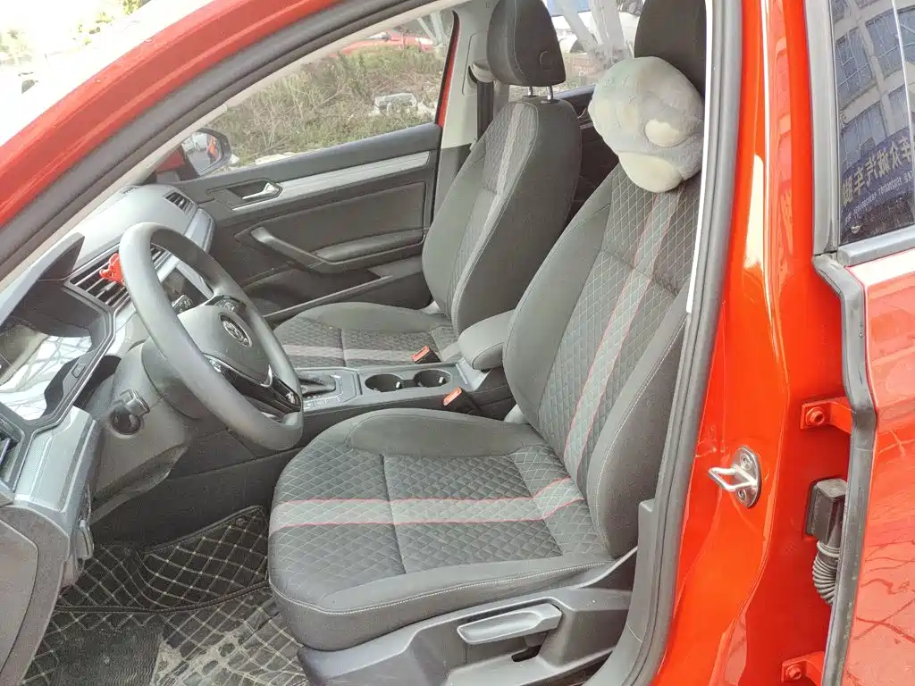 Lamando 230 TSI DSG Style