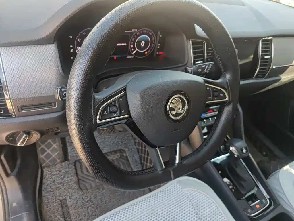 Kodiaq 柯迪亚克 2021款 TSI330 5座两驱舒适版