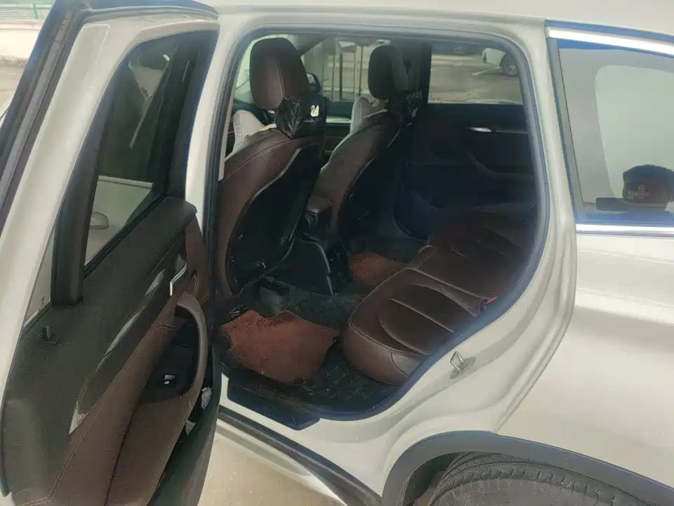 BMW X1 sDrive18 Li Premium