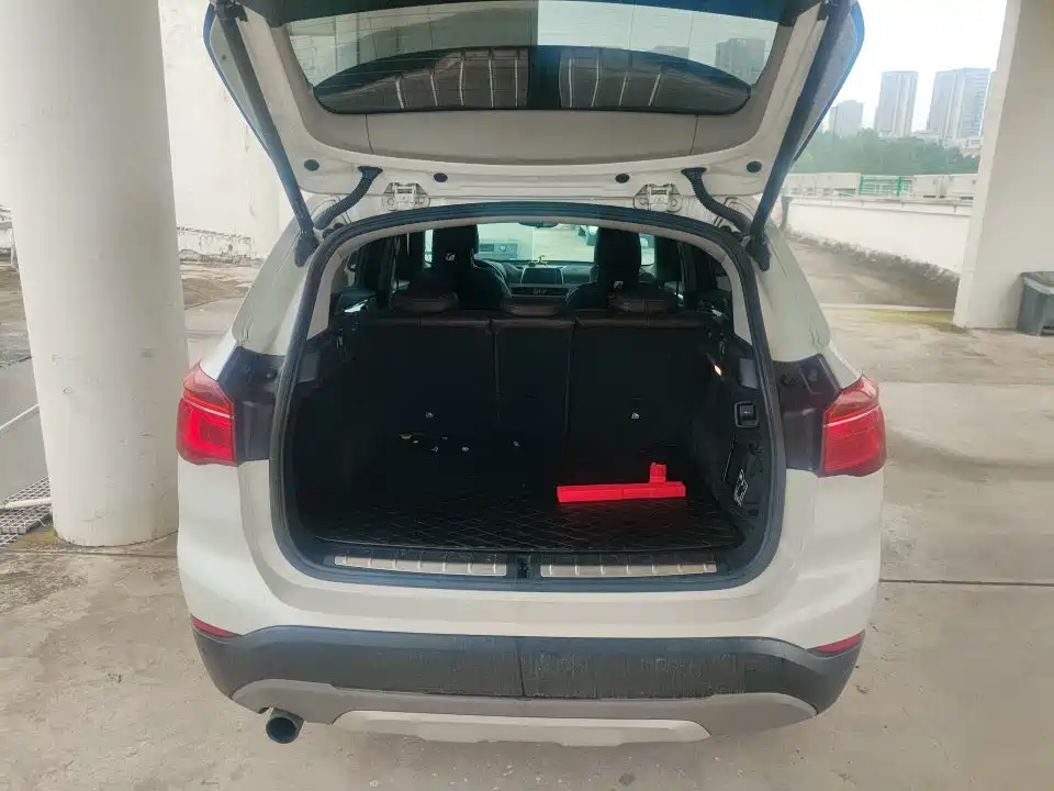 BMW X1 sDrive18 Li Premium