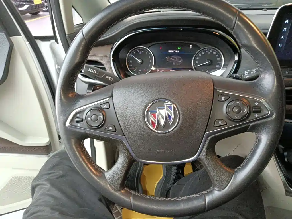 Buick GL8 Land Official Cabin 652 T Luxury