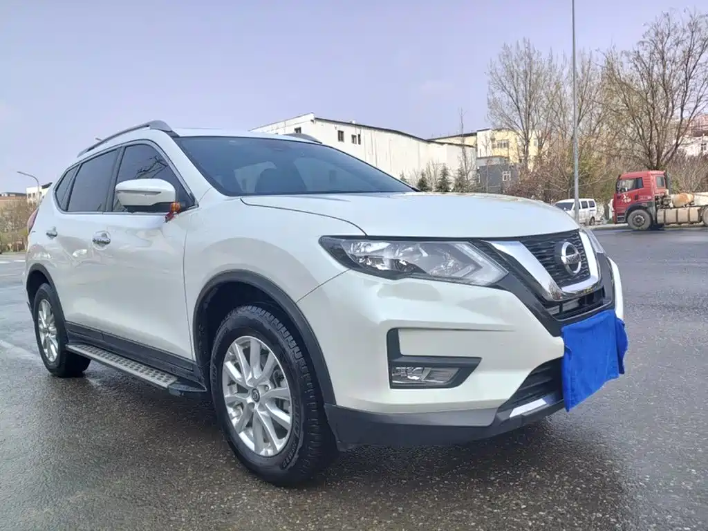X-Trail 2.0 L CVT Connected Comfort 2 WD