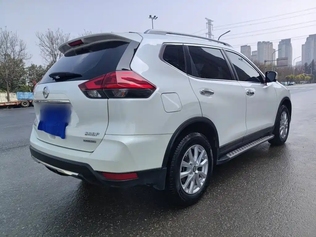 X-Trail 2.0 L CVT Connected Comfort 2 WD