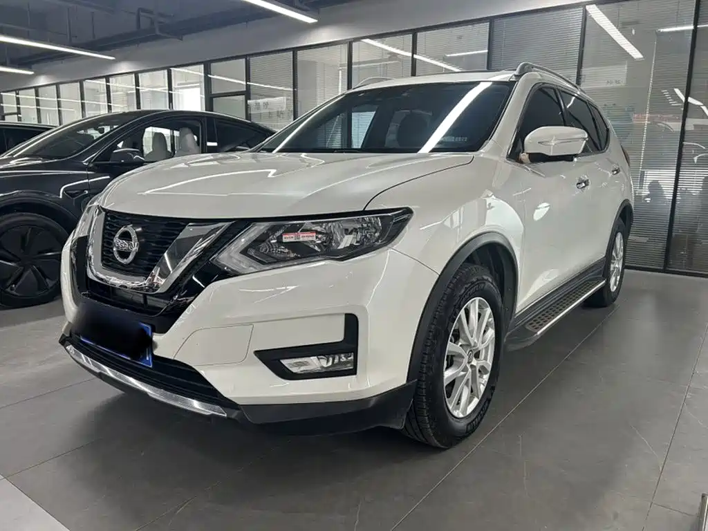X-Trail 2.0 L CVT Connected Comfort 2 WD