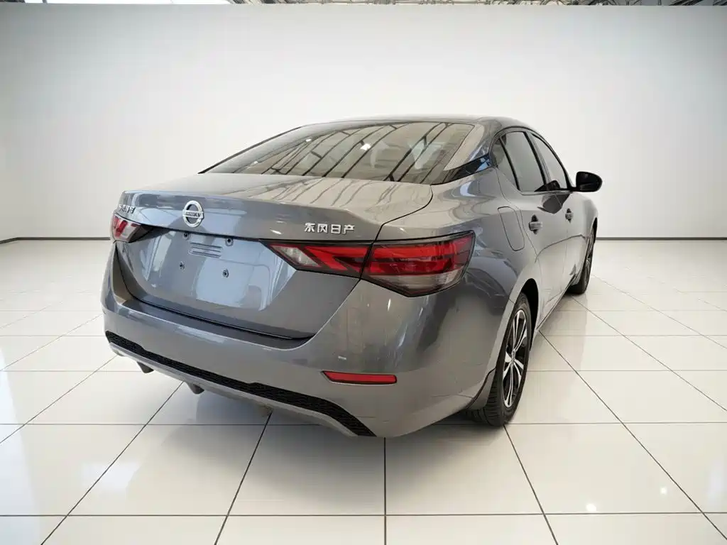 Sylphy 1.6 L XL CVT Joy