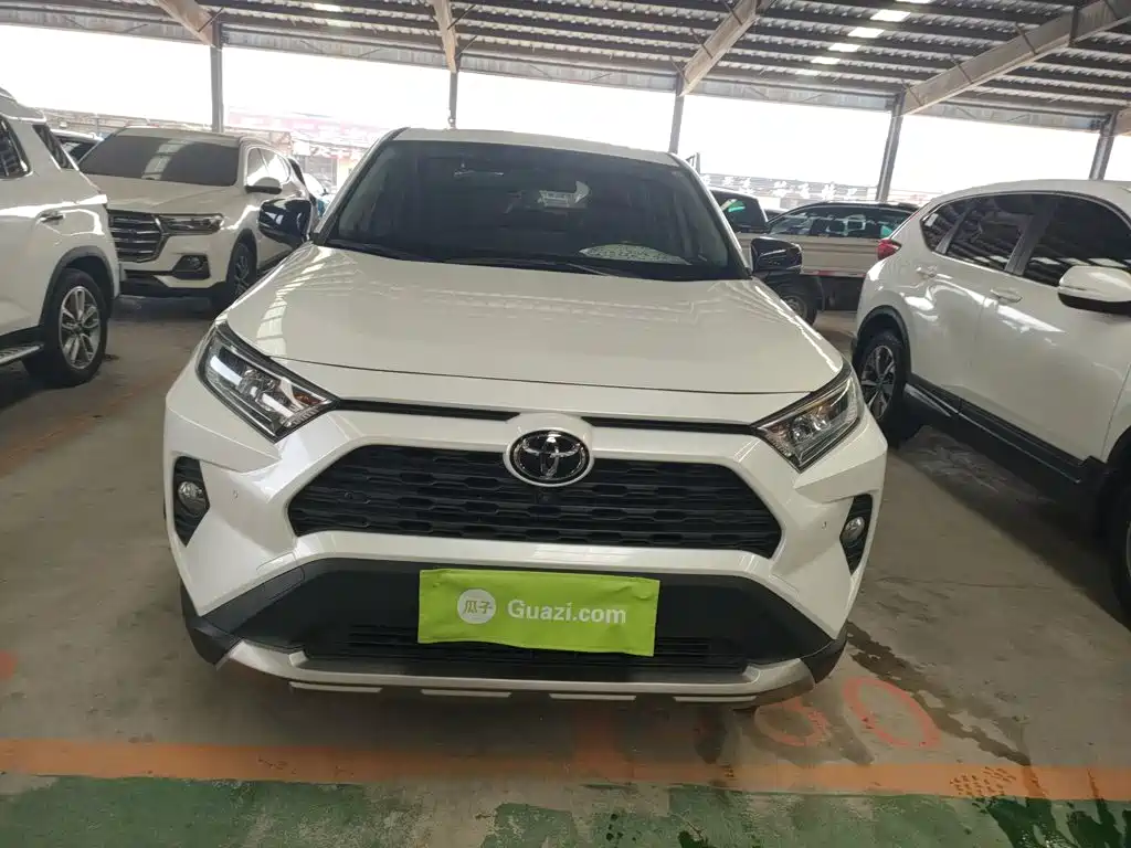 RAV4 2.0 L CVT 4 WD Style Plus