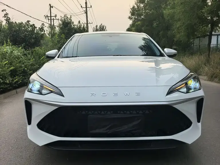 Roewe i5 荣威i5 2026款 1.5 L CVT行政版