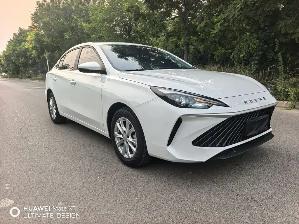 Roewe i5 荣威i5 2026款 1.5 L CVT行政版