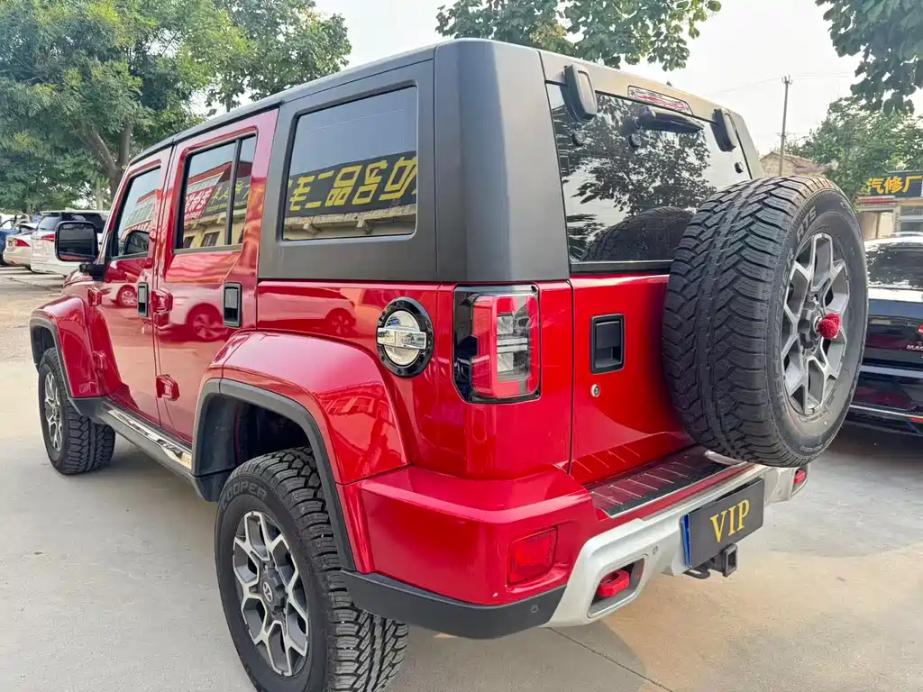 BAIC BJ40 PLUS 2.3 T Auto 4 WD Premium CN-VI