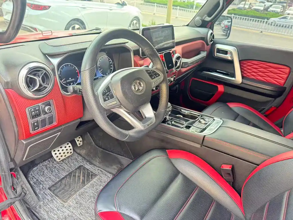 BAIC BJ40 PLUS 2.3 T Auto 4 WD Premium CN-VI