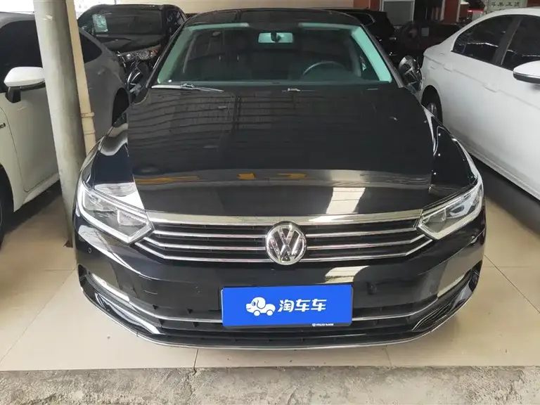 Volkswagen Magotan 330 TSI DSG Leading