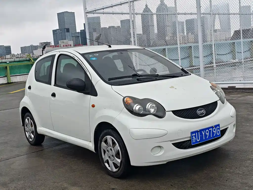 BYD F0 1.0 L AMT Xuan Cool