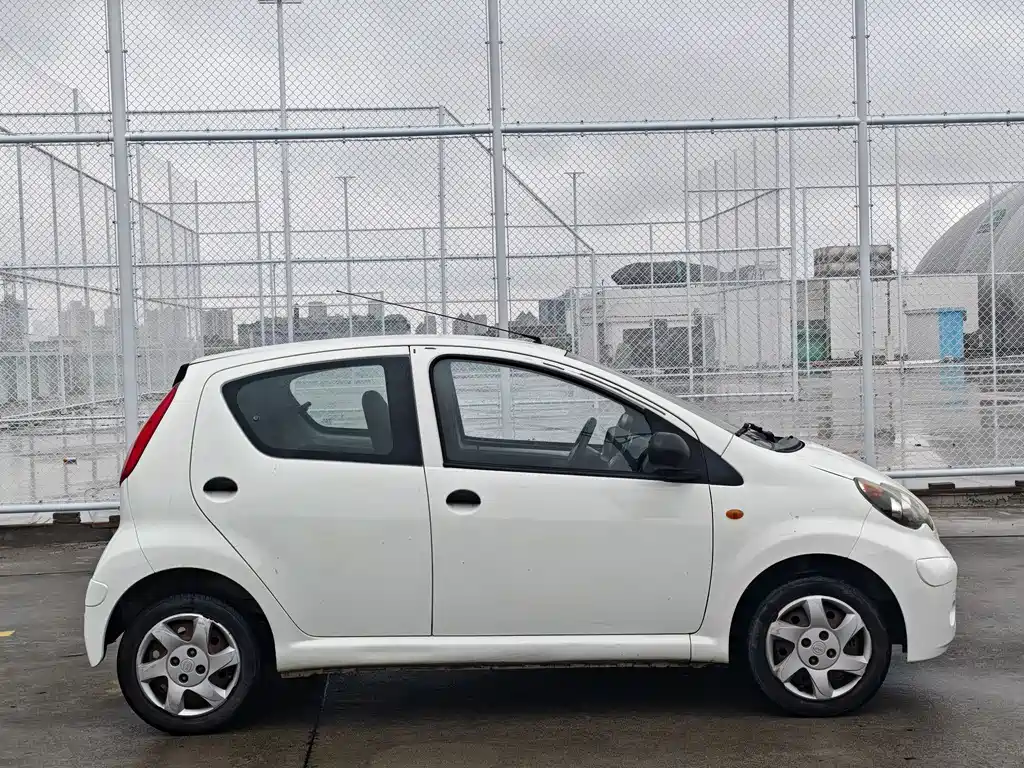 BYD F0 1.0 L AMT Xuan Cool