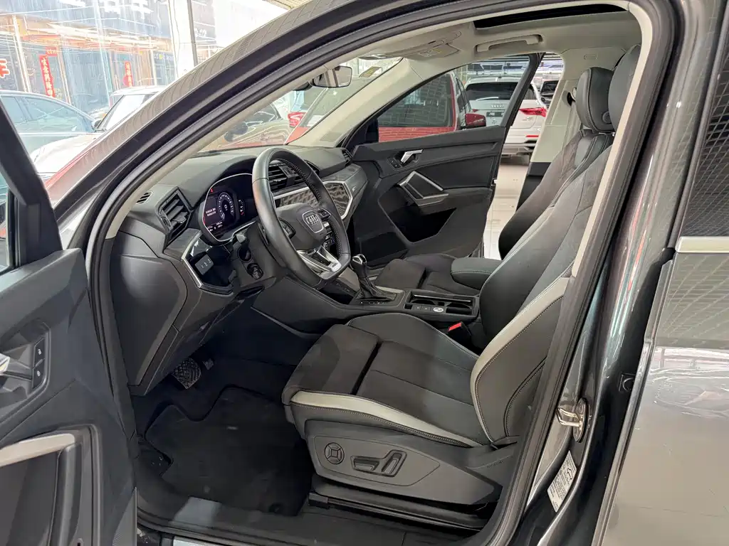 Audi Q3 35 TFSI Fashion Dynamic