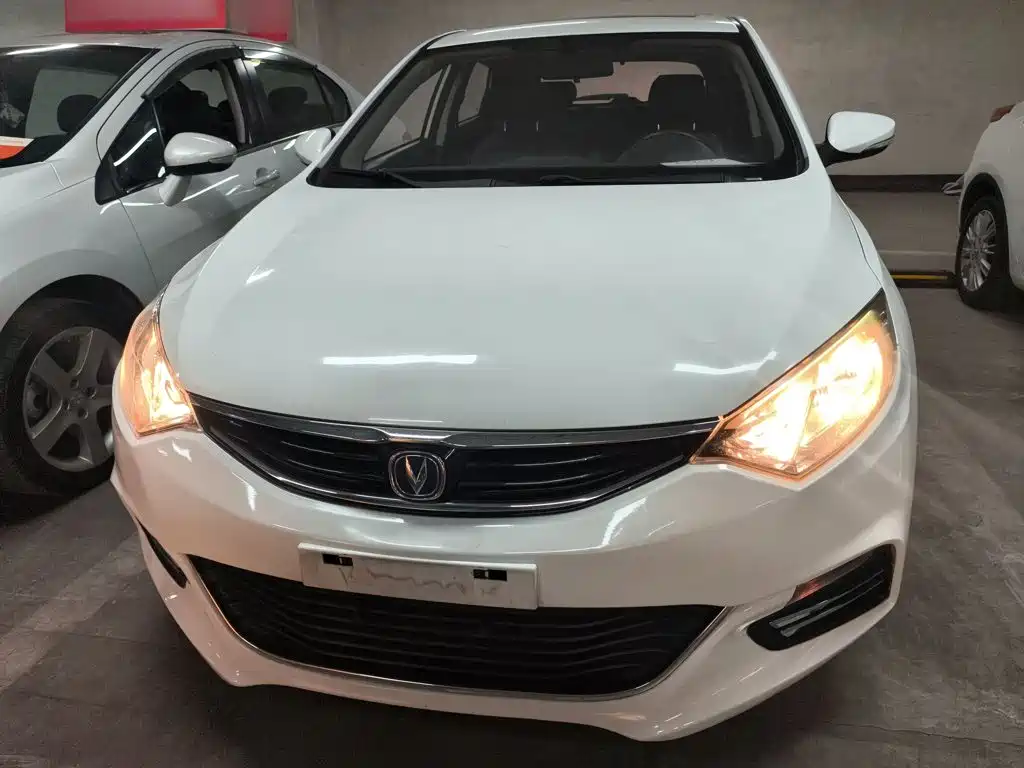 Eado XT 1.6 L Manual Handsome Cool CN-V
